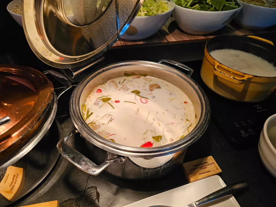 Tom Kha Gai supp - hommikusöök