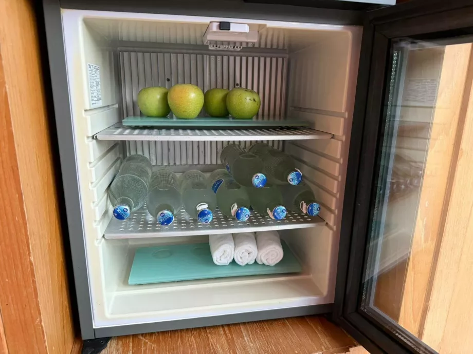 Tasuta vesi, rätikud ja õunad jõusaalis