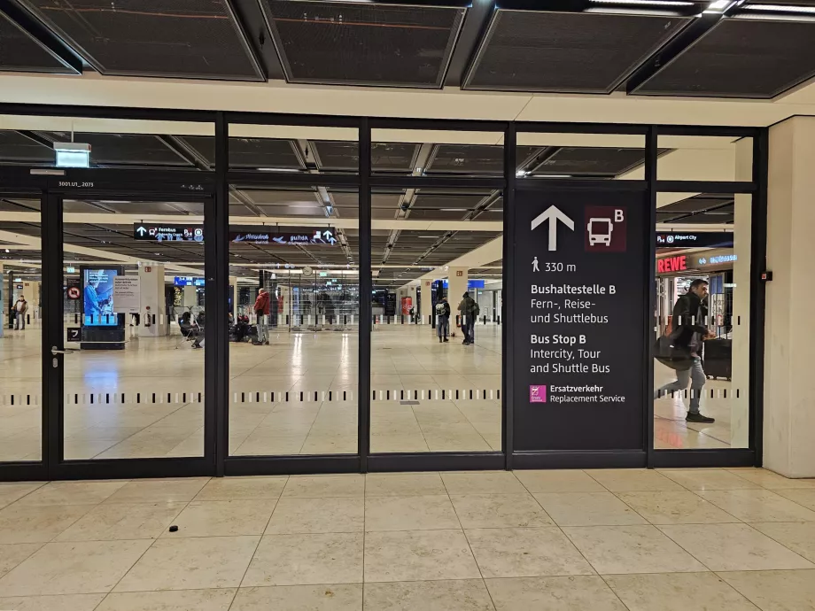 Kaugliinibusside peatuste tähised
