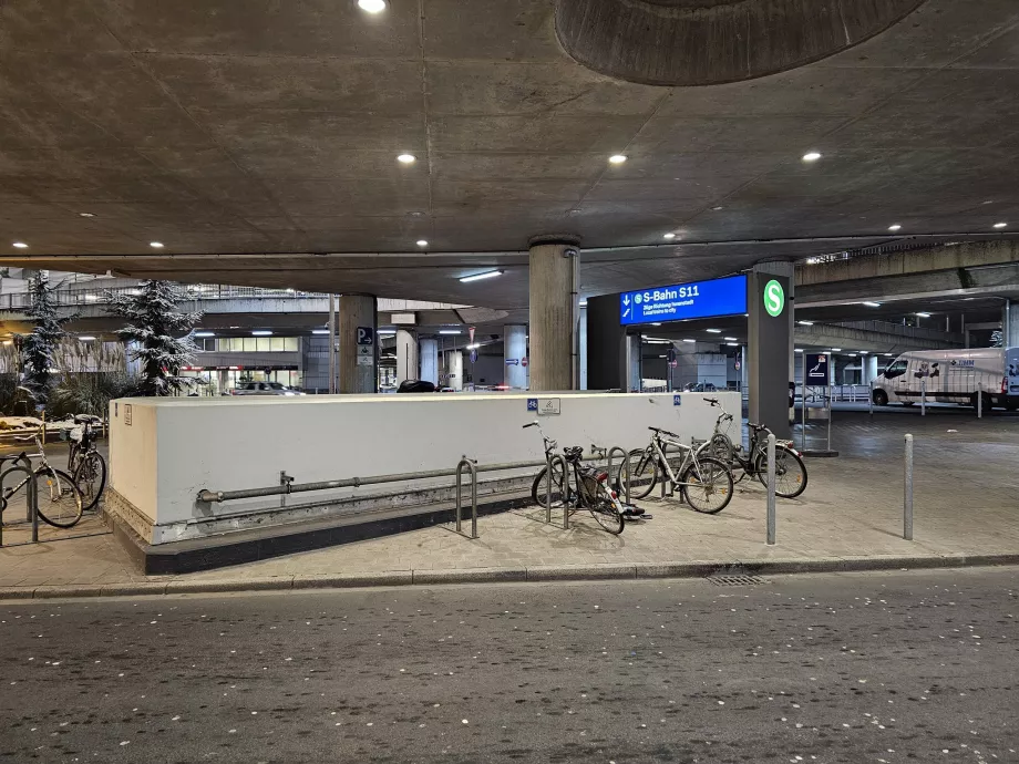 S-Bahn jaama sissepääs