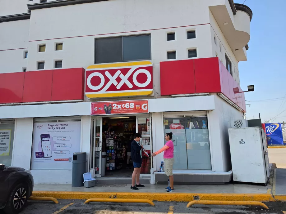 Vastupidi on Oxxo mini-market.