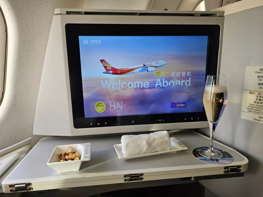 Tervitusjook, rätik ja ekraan