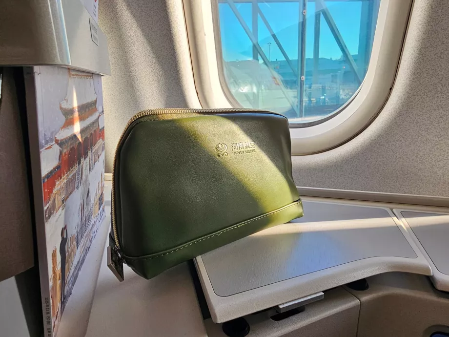 Tarvikekomplekti kott