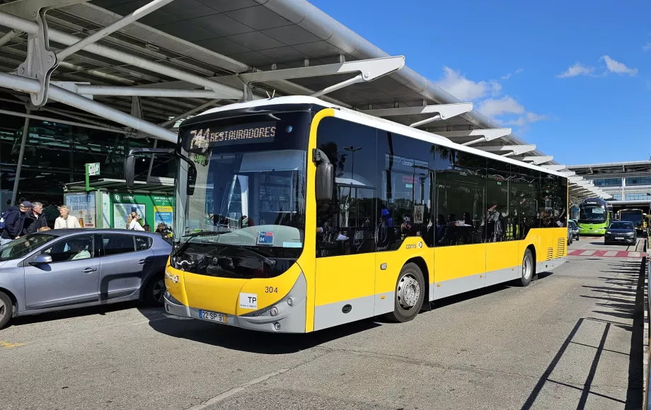Linna buss Lissaboni kesklinna