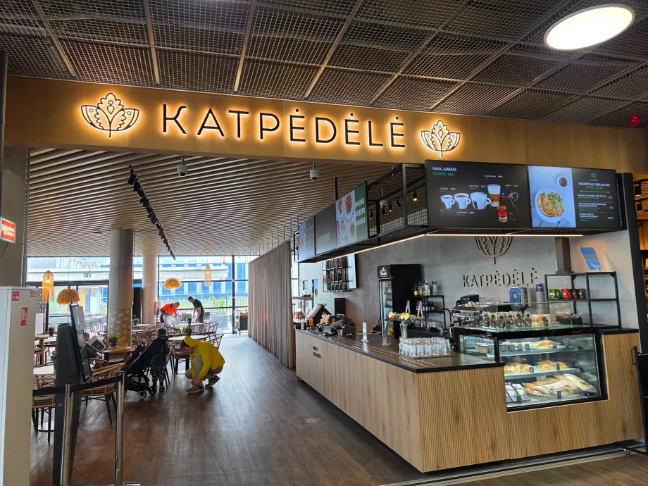 Restoran üldkasutatavas alas