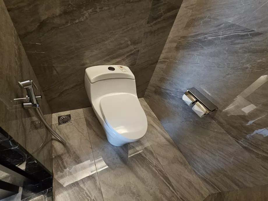 WC koos bidee dušiga