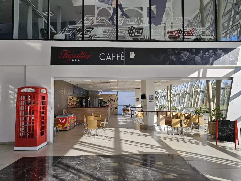 Kohvik avalikus ruumis