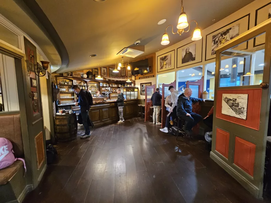 Pubi pärast turvakontrolli