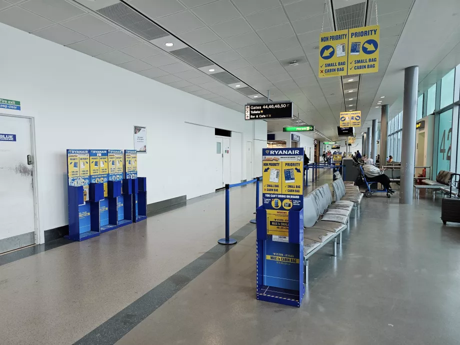 Pagasi mõõtmise mallid, Ryanair