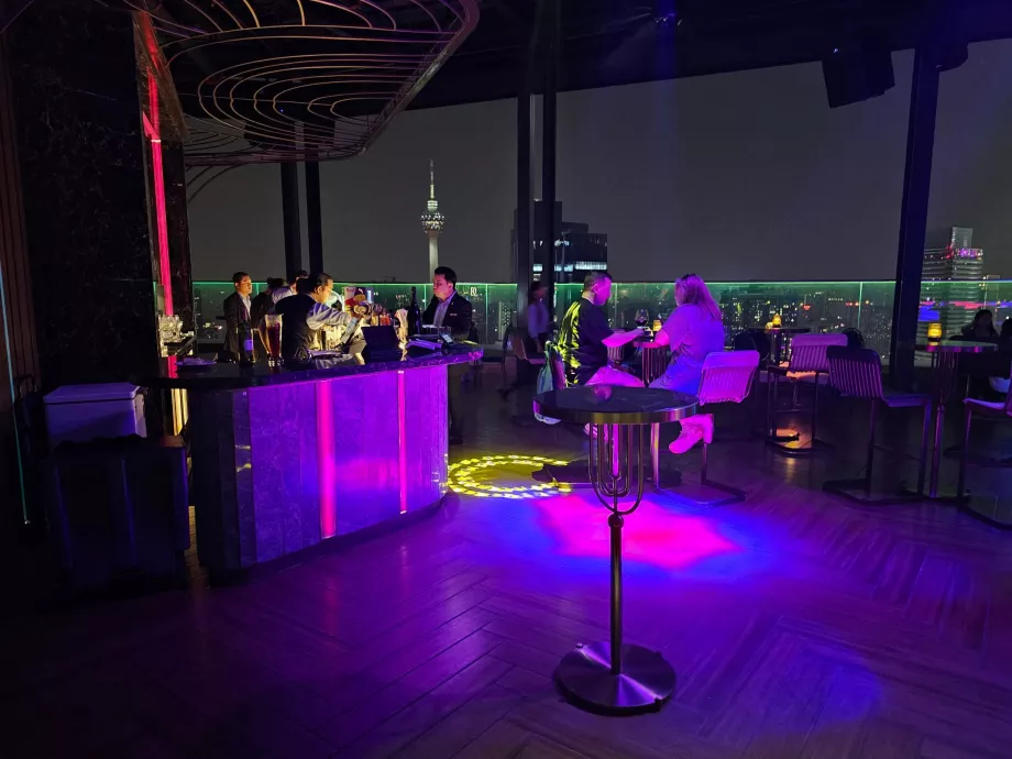 Hotellibaari keskkond