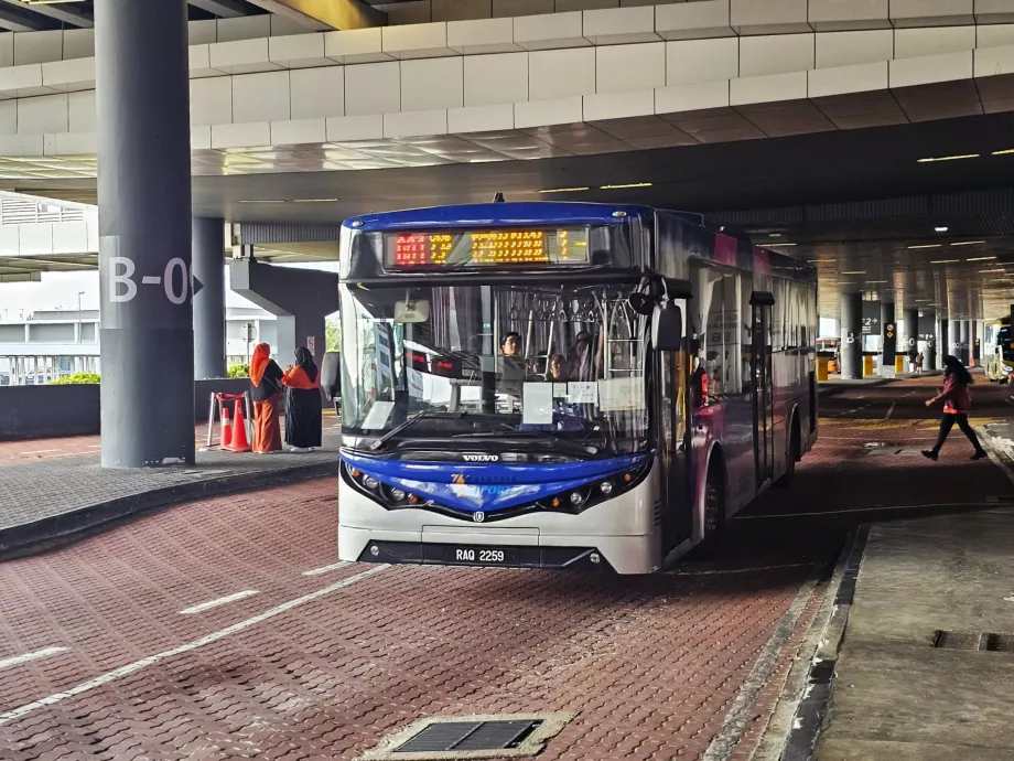 Terminali vaheline buss