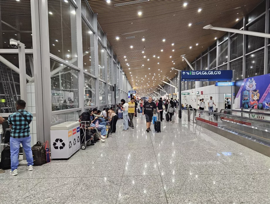 Väravaala, terminal 1