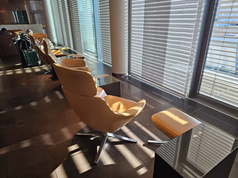 Lounge keskkond - mugavad istmed