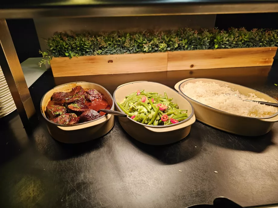 Buffet - lõunamenüü