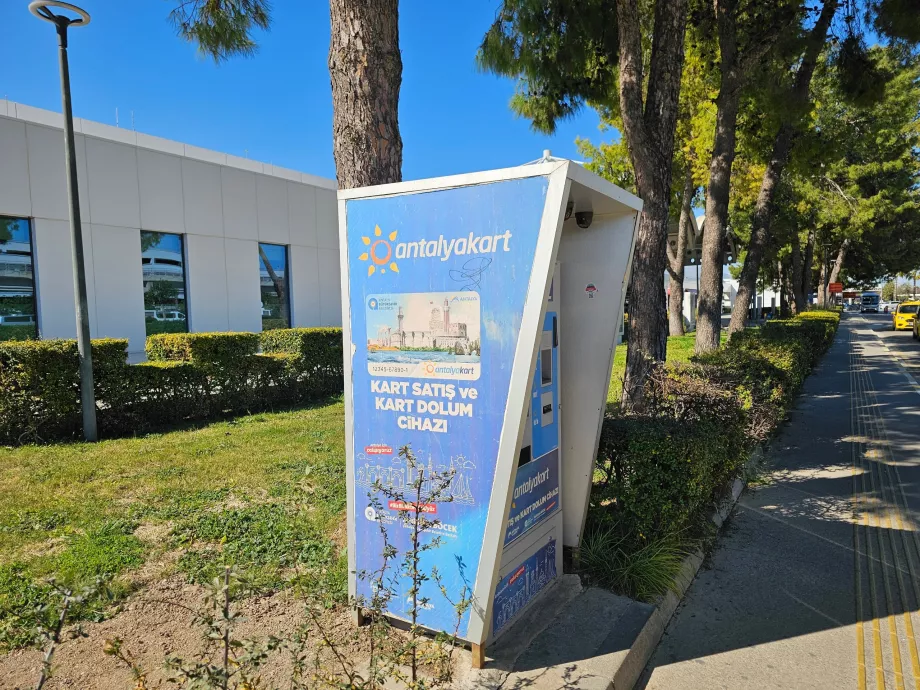 AntalyaKart müügiautomaat kohe terminali 1 ees