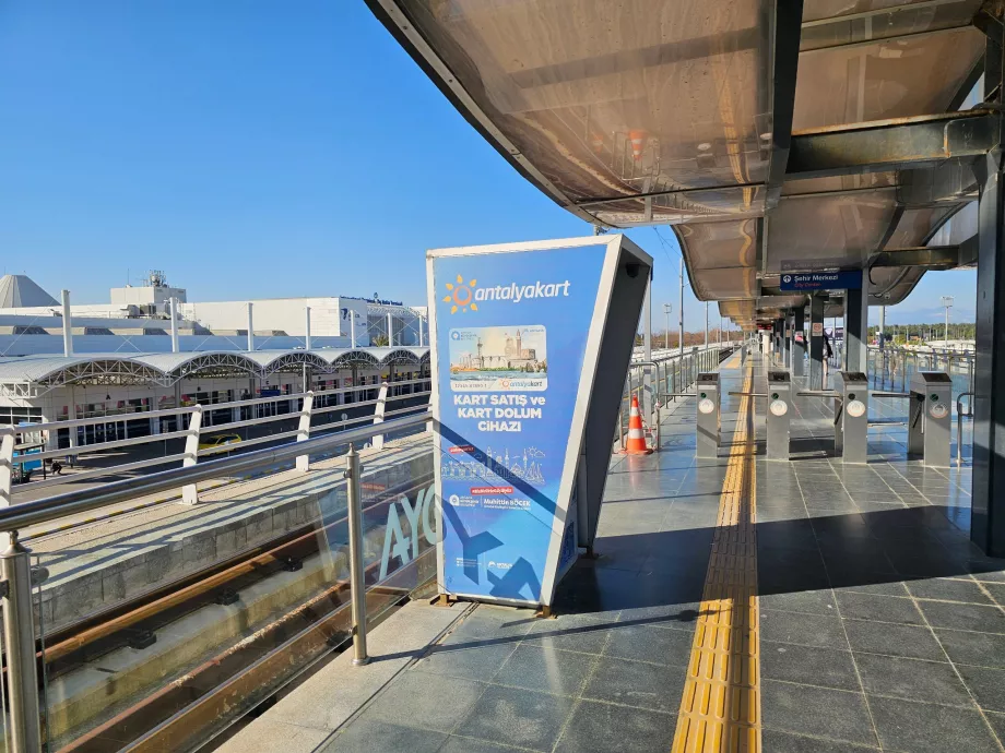 Piletiautomaat trammipeatuses