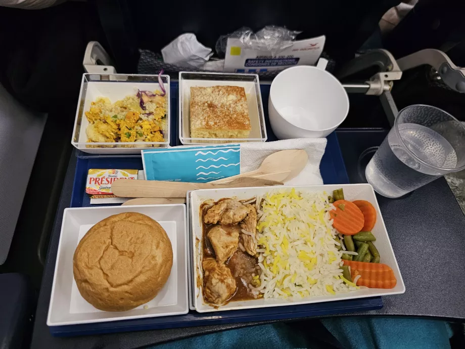 Õhtusöök turistiklassis