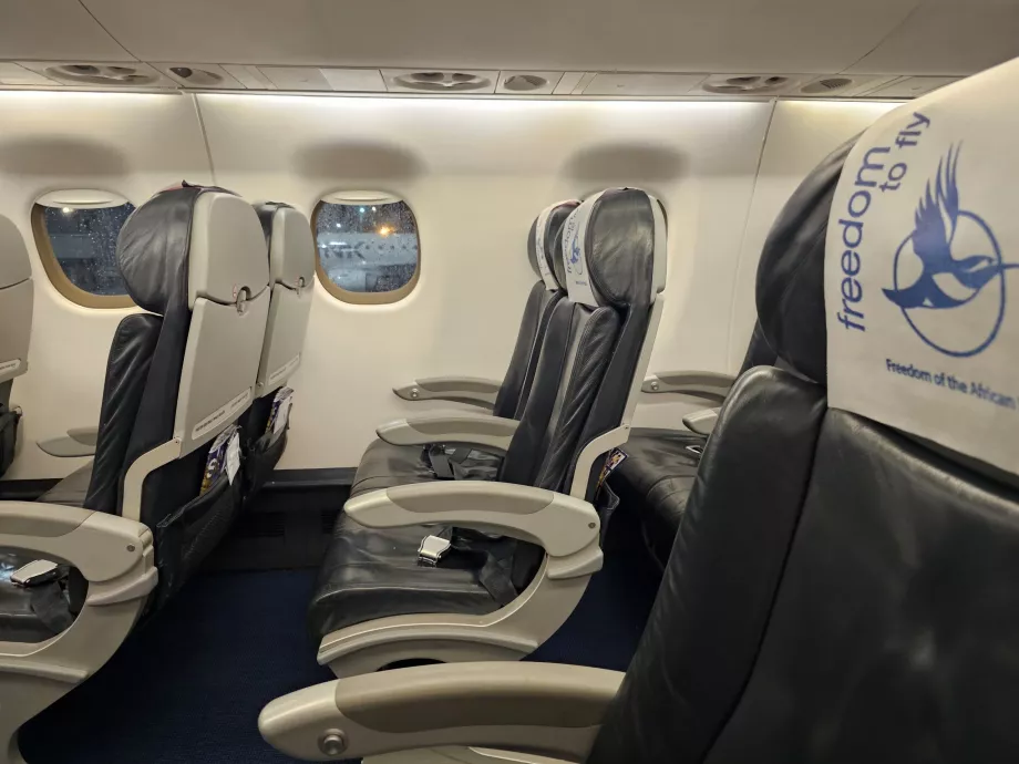 Istmed, Embraer 190
