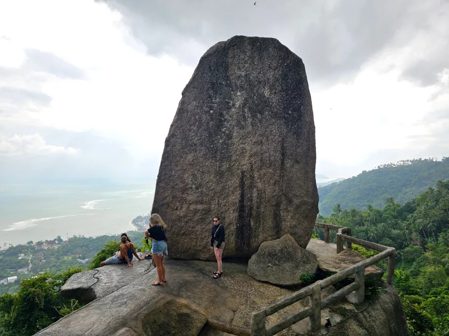 Overlap Stone 2
