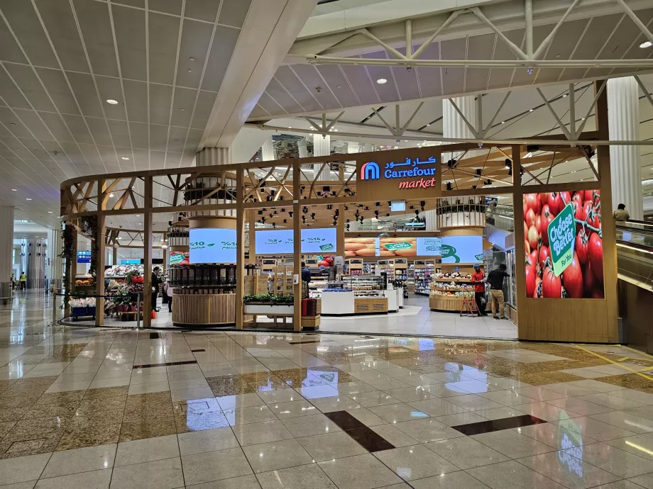 Carrefour, üldkasutatav ala, terminal 3