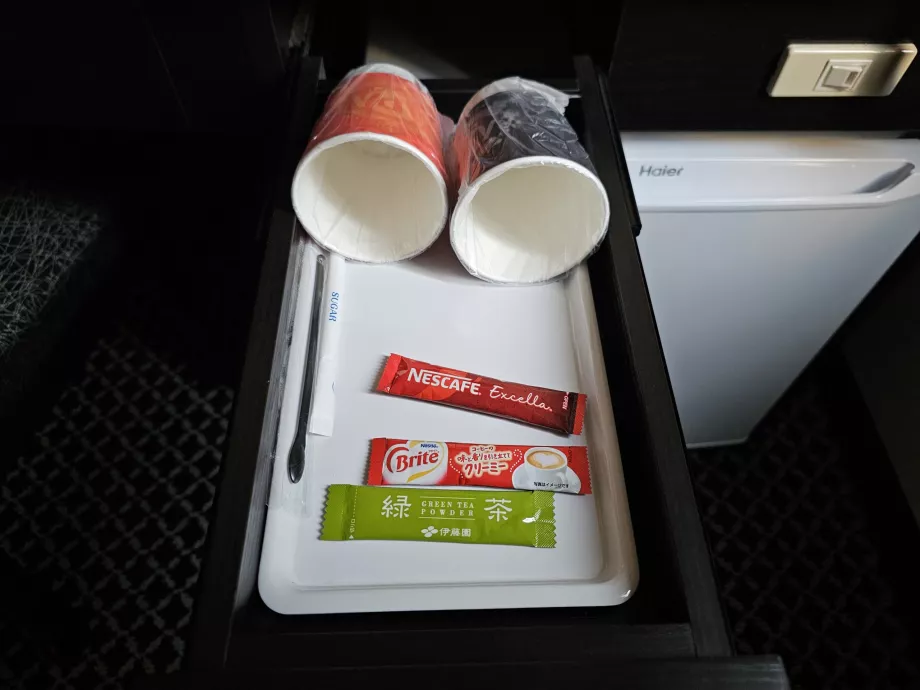 Lahustuv kohv ja roheline tee