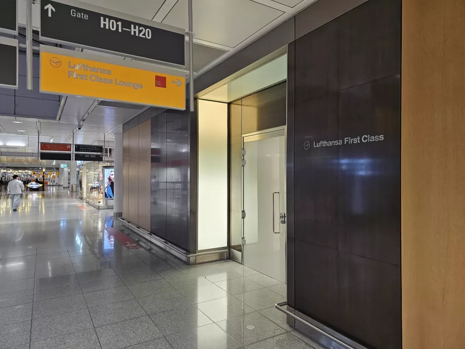 Esimese klassi ootesaal (põhiterminal)