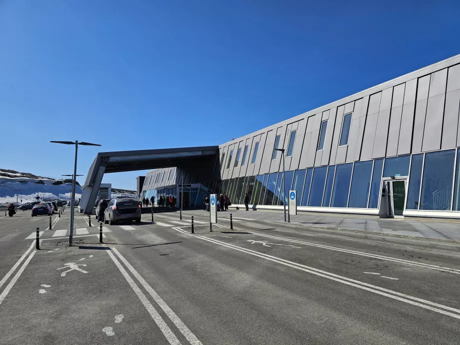 saabumine lennujaamast Nuuk