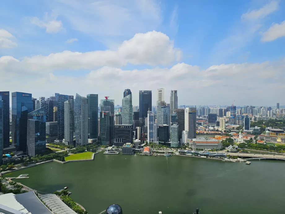 Vaade MBSi katusbasseinist