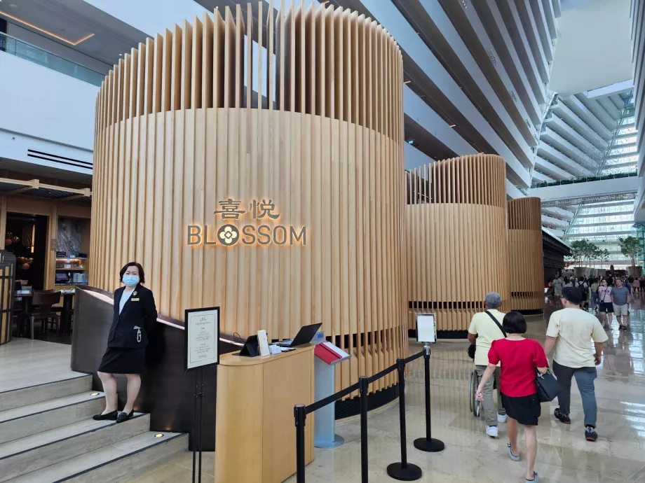 Restoran hotelli fuajees