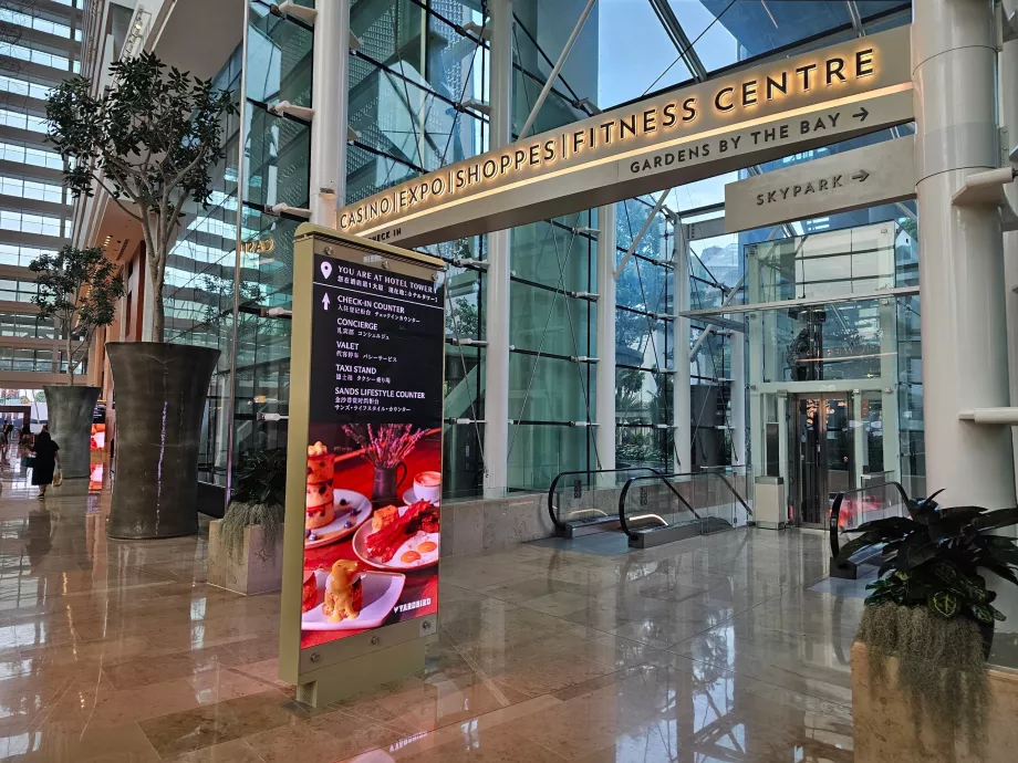 Sissepääs hotellist kaubanduskeskusesse