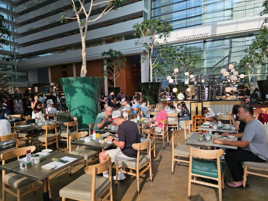 Hommikusöök restoranis Rise