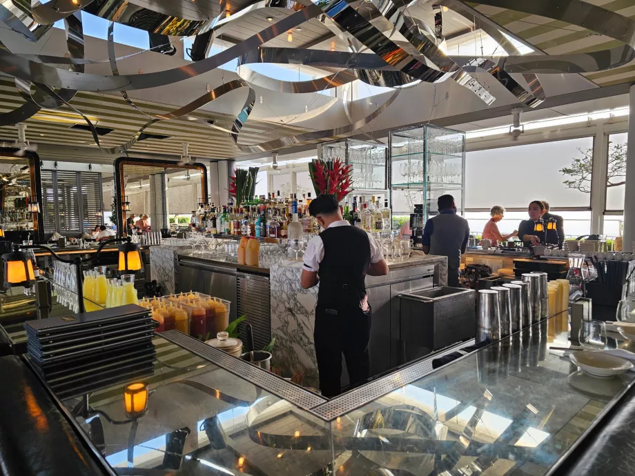 Hommikusöök Spago baaris