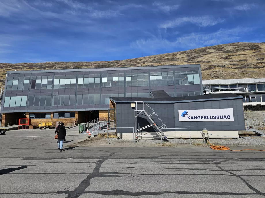 saabumine lennujaama Kangerlussuaq