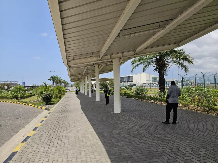 Terminali 2 ja 3 vaheline käigutee