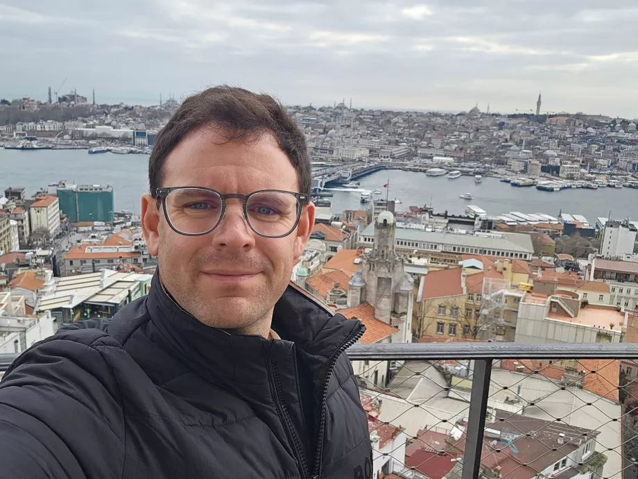 Galata torn