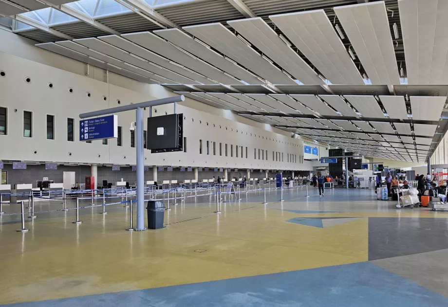 Terminal 3, registreerimislauad