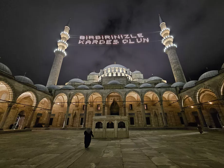 Suleimani mošee