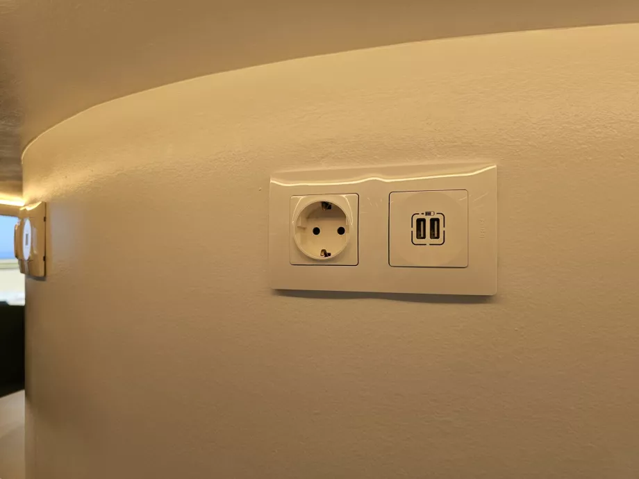 Pistikupesad ja USB