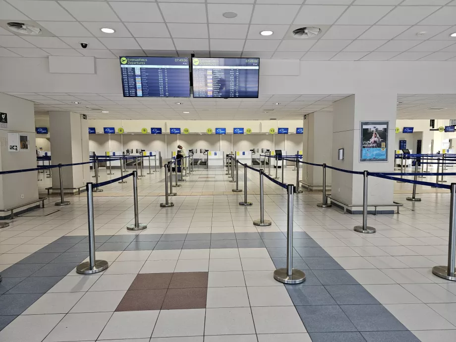 Terminal 1 väljuvate lendude saal