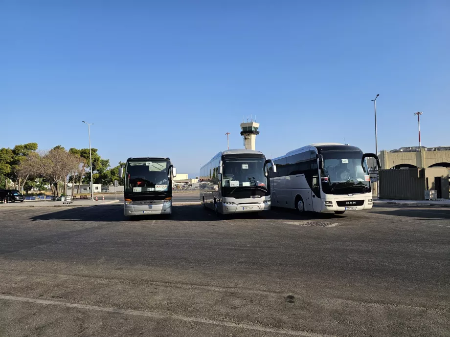 Turismibussi peatused