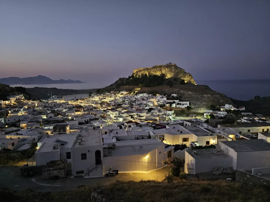 Lindos öösel
