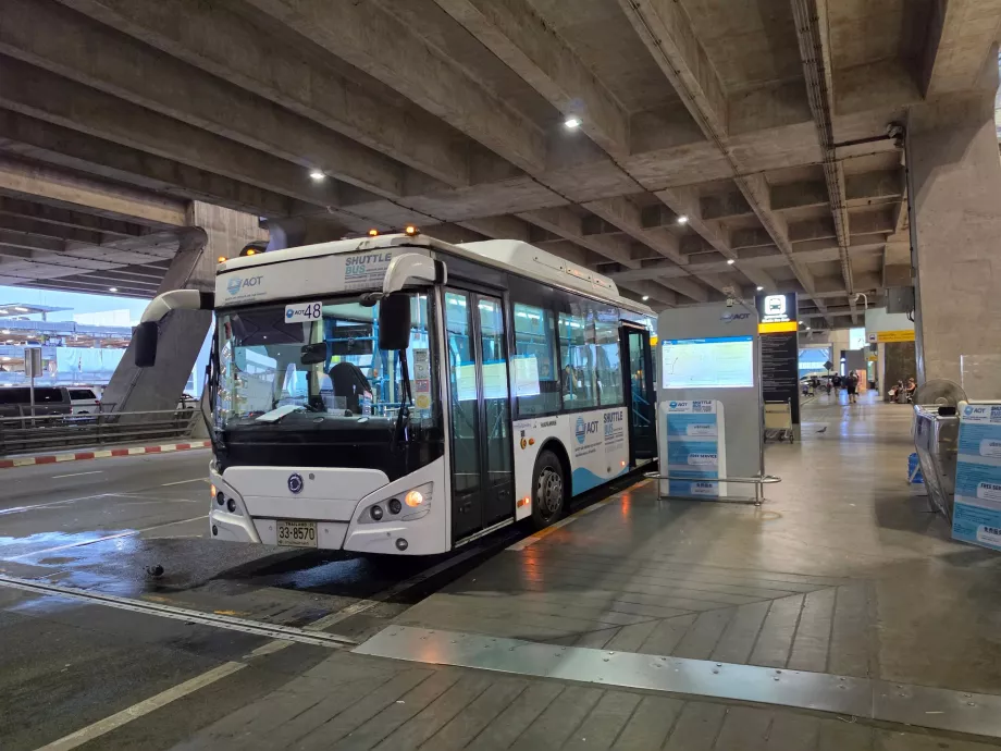 BKK lennujaama bussipeatus