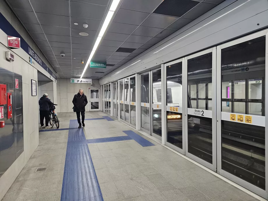 Lennujaama metroojaam