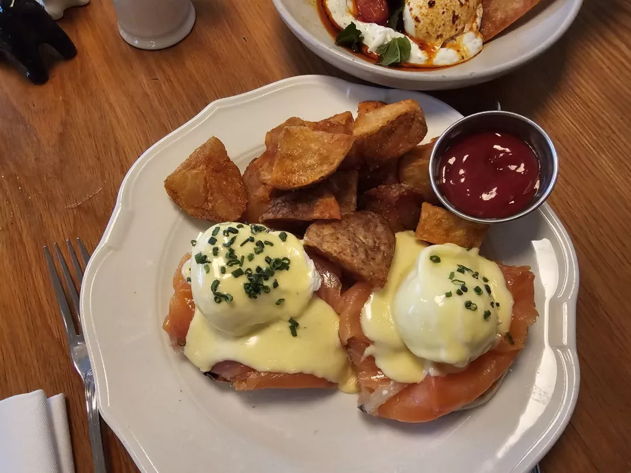 Hommikusöök, Norra munad