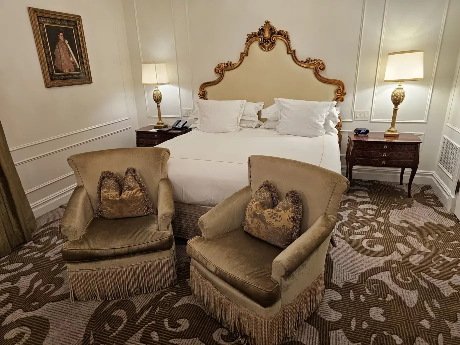 Tuba - voodi ja tugitoolid