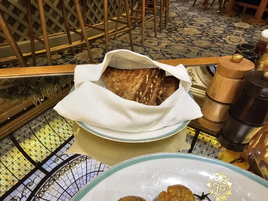 Toastid hommikusöögi ajal