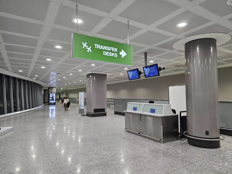 Ümberistumistelgid, terminal 1
