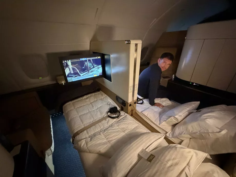 Mina Etihad Airwaysi esimese klassi voodis
