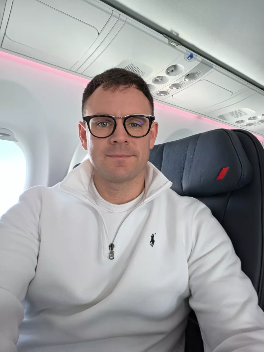 Mina äriklassis Airbus A220 pardal