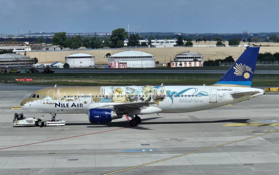 Nile Air, Airbus A320 Praha lennujaamas